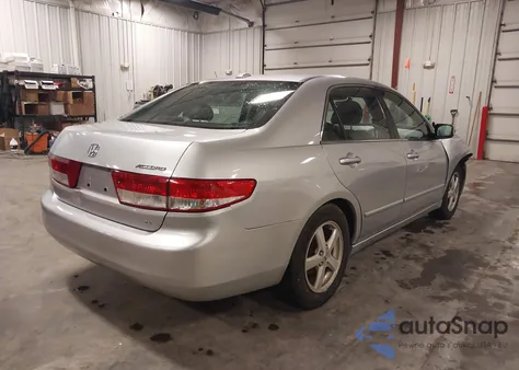 2004 Honda Accord 2.4 Ex from USA, damaged, VIN 1HGCM56824A052596